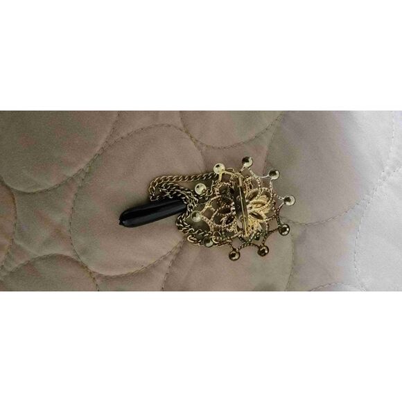 Vintage Victorian Style Gold Tone Brooch Pin Black Stone Chain Accents Unisex - Picture 3 of 3
